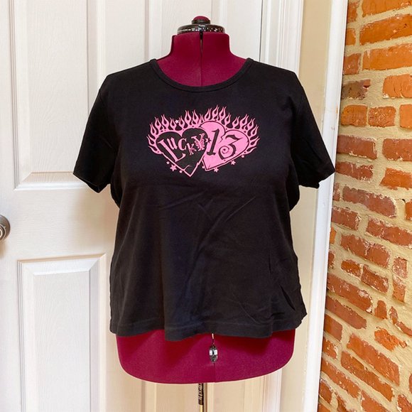 Lucky 13 Black Short Sleeve Tee with Rockabilly Style Pink Flaming Hearts Logo - Picture 1 of 4